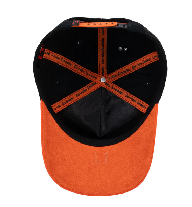 Gorra naranja JC hats corridos tumbados